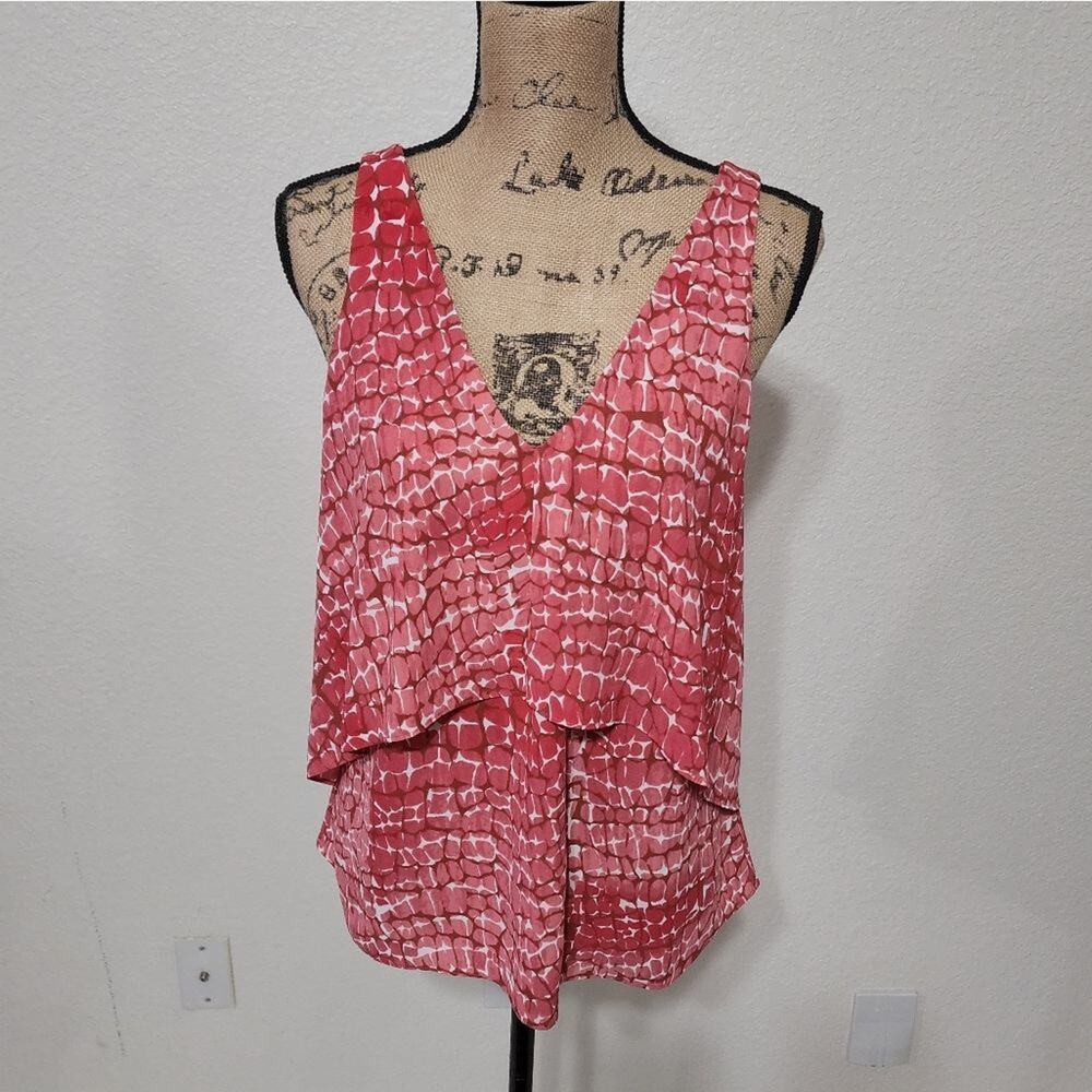 Whbm pink and white ruffle tank top‎ size small